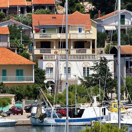 Apartments By The Sea Jezera, Murter - 5063 エクステリア 写真
