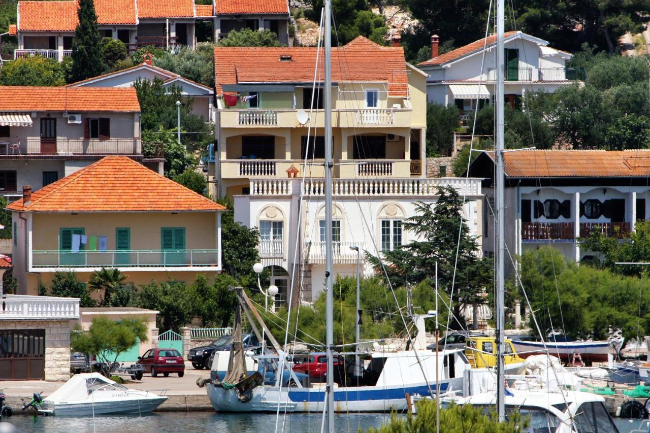 Apartments By The Sea Jezera, Murter - 5063 エクステリア 写真
